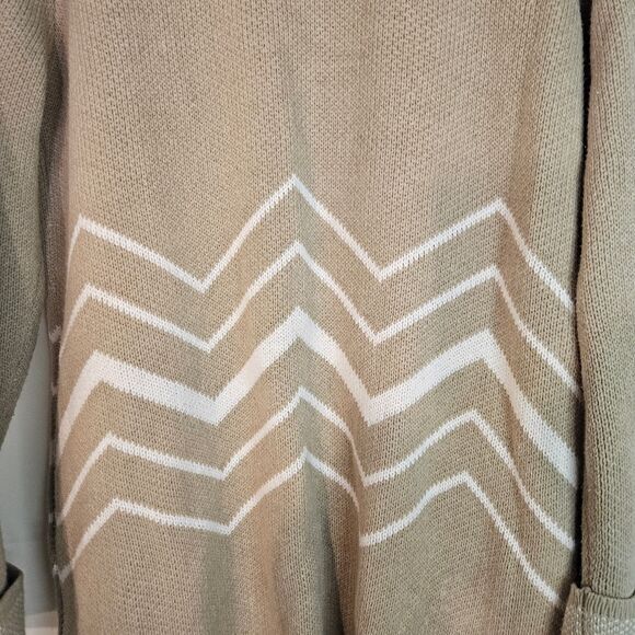 Laura Scott Sweater Size large - Picture 8 of 9